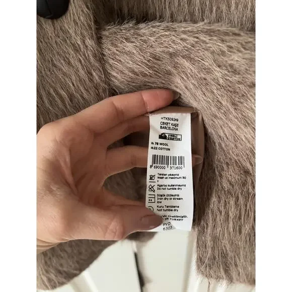 Women Faux Fur Jacket Soft Warm Plush Coat Outerwear Elegant Chic - Picture 7 of 10